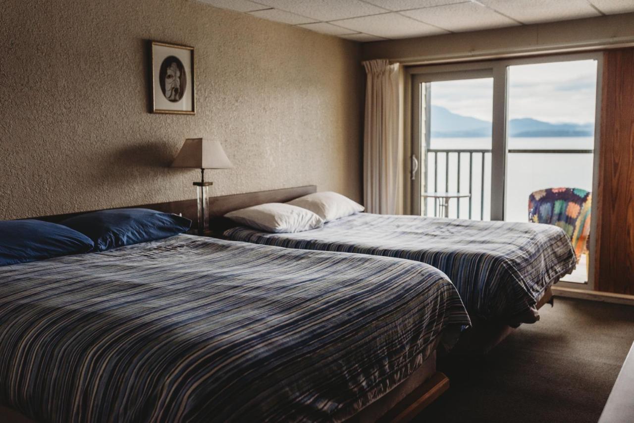 The Oceanfront Hotel Sointula المظهر الخارجي الصورة
